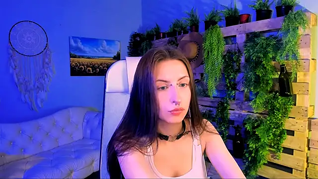 AliceLice  online show from October 2025 12:15:01 PM