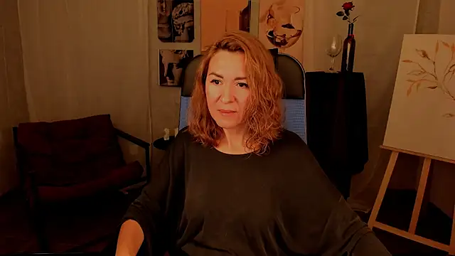 Snapshot of DonnaSmitth chatting on October 2025 03:34:04 PM DonnaSmitth online show from October 2025 03:34:04 PM