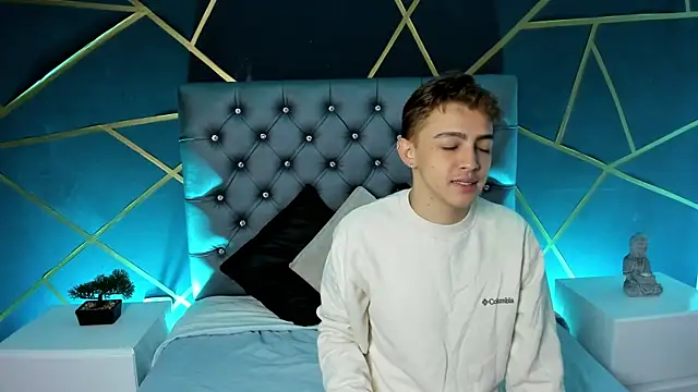 Snapshot of Lian_Miller1_ chatting on October 2025 12:14:01 PM Lian Miller1 online show from October 2025 12:14:01 PM