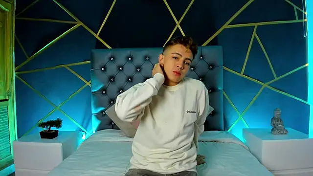 Snapshot of Lian_Miller1_ chatting on October 2025 12:15:02 PM Lian Miller1 online show from October 2025 12:15:02 PM