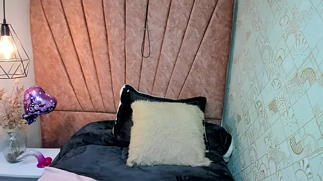 Issa Milf   online show from November 2025 01:22:04 PM