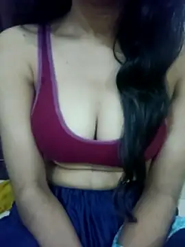 Snapshot of Meenu_rani6 chatting on November 2025 05:06:01 AM Meenu rani6 online show from November 2025 05:06:01 AM