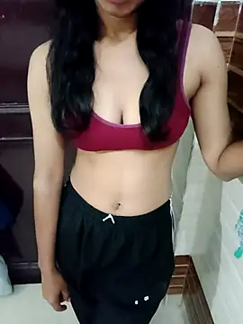 Snapshot of Meenu_rani6 chatting on November 2025 05:39:01 PM Meenu rani6 online show from November 2025 05:39:01 PM