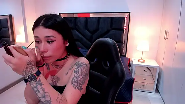 SusanVilla online show from November 2025 07:47:02 PM