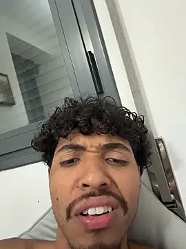 moreninhoosexy online show from June 2026 11:43:02 PM