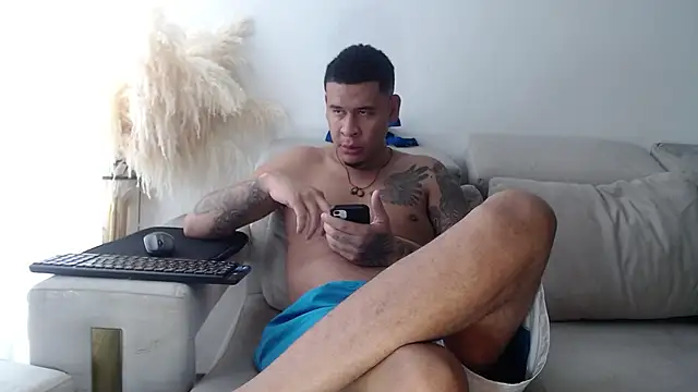 Adrew fox online show from November 2025 04:20:02 PM