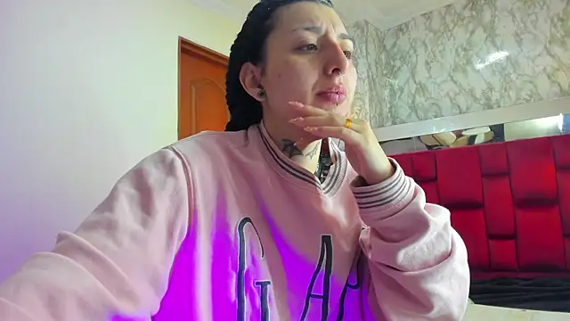 Iris  77 online show from December 2025 12:43:02 PM