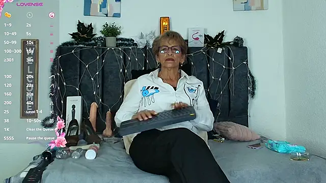 Devora mature65 online show from December 2025 07:10:02 PM