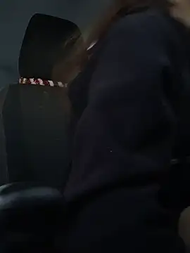 GoldenPussy1329 online show from November 2025 04:49:02 PM