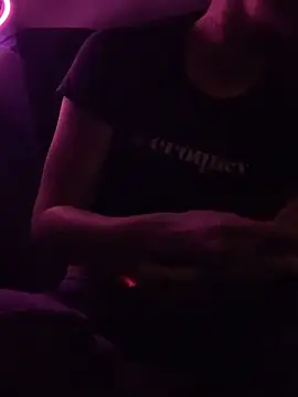 GoldenPussy1329 online show from December 2025 10:26:02 PM