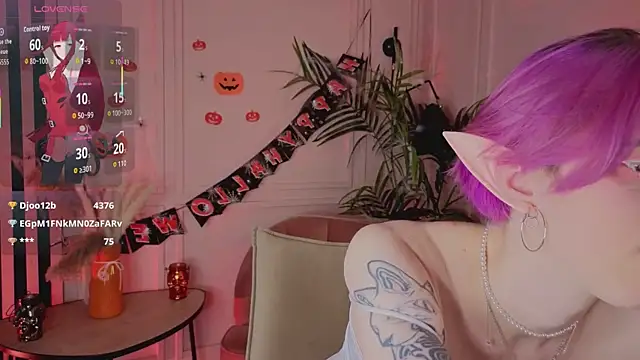 luna son online show from October 2025 09:43:01 AM