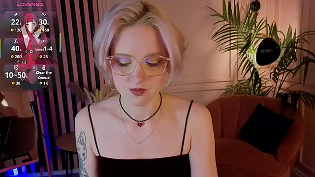 luna son online show from November 2025 05:54:01 AM