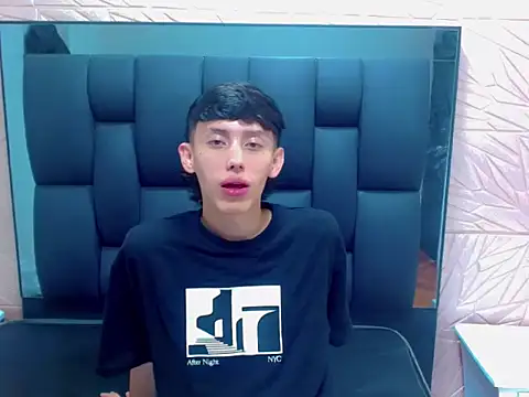 Snapshot of thaigo_twink38 chatting on December 2025 07:15:02 AM thaigo twink38 online show from December 2025 07:15:02 AM