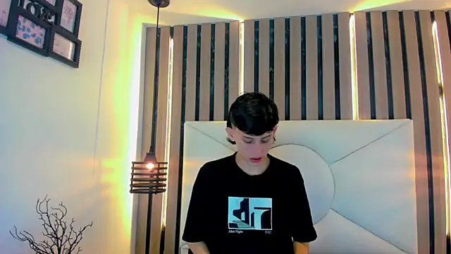 Snapshot of thaigo_twink38 chatting on April 2026 03:34:02 AM thaigo twink38 online show from April 2026 03:34:02 AM