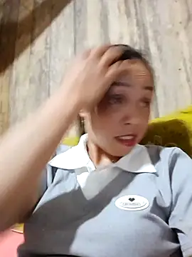 Snapshot of Tuyet_xx chatting on October 2025 01:58:02 AM Tuyet xx online show from October 2025 01:58:02 AM