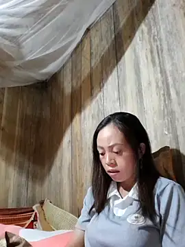 Snapshot of Tuyet_xx chatting on October 2025 08:53:02 PM Tuyet xx online show from October 2025 08:53:02 PM