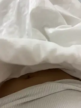 Snapshot of Miubeeeee chatting on October 2025 12:55:02 AM Miubeeeee online show from October 2025 12:55:02 AM