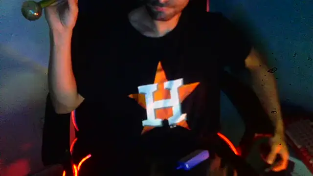 Snapshot of highinhtxx chatting on March 2026 08:26:02 PM highinhtxx online show from March 2026 08:26:02 PM