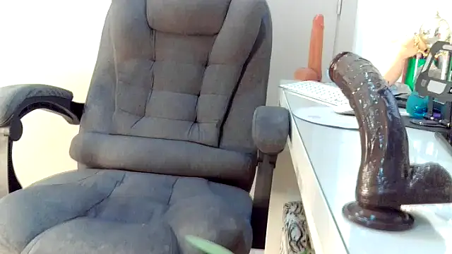 Jockstrap3x online show from November 2025 01:33:02 PM