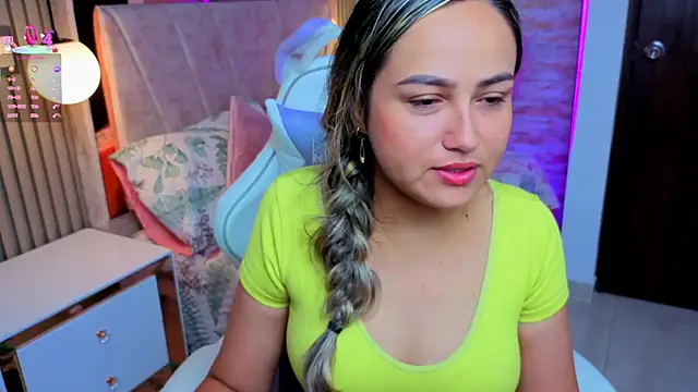 lila cute1 online show from November 2025 10:32:02 AM