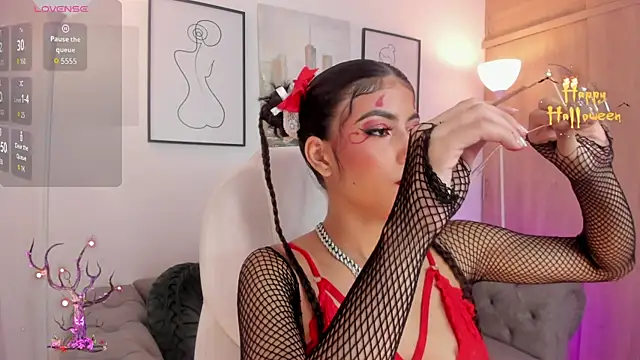 zaira wetsler online show from October 2025 04:15:01 AM