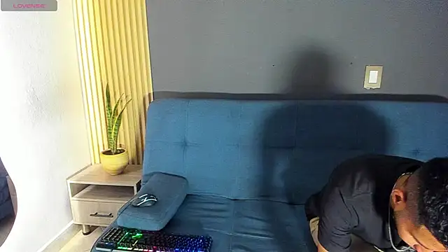 Jaybrown  1 online show from December 2025 08:16:02 PM