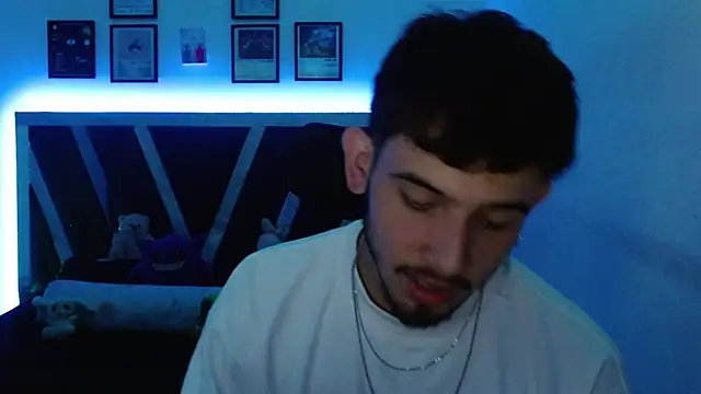 Snapshot of Sebasxxl12 chatting on December 2025 10:48:02 PM Sebasxxl12 online show from December 2025 10:48:02 PM