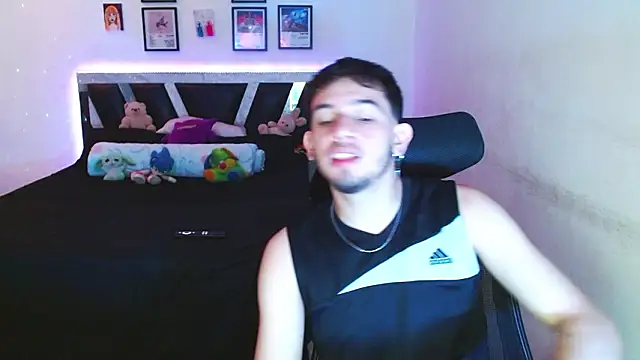 Snapshot of Sebasxxl12 chatting on March 2026 01:27:02 PM Sebasxxl12 online show from March 2026 01:27:02 PM