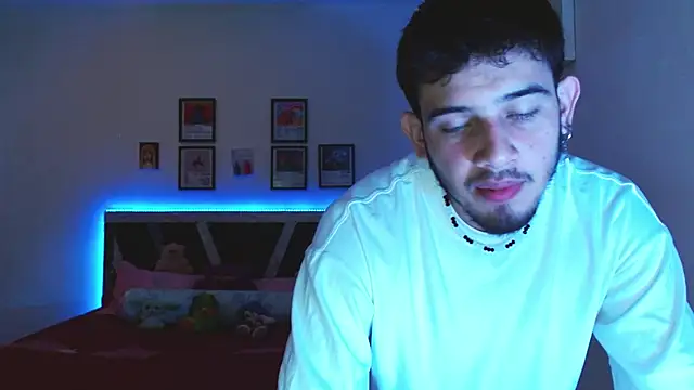 Snapshot of Sebasxxl12 chatting on March 2026 01:44:02 AM Sebasxxl12 online show from March 2026 01:44:02 AM