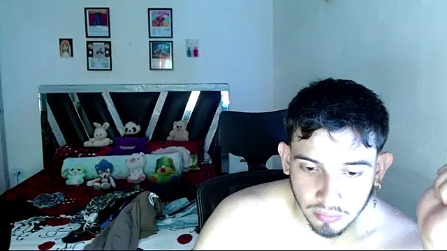 Snapshot of Sebasxxl12 chatting on May 2026 10:27:01 PM Sebasxxl12 online show from May 2026 10:27:01 PM