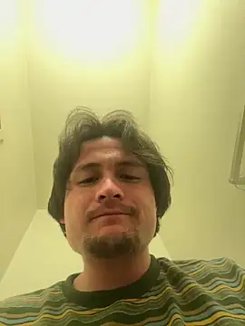 Snapshot of itsthecatchh chatting on October 2025 06:34:01 AM itsthecatchh online show from October 2025 06:34:01 AM