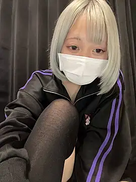 Snapshot of Nyamo-chan chatting on October 2025 04:16:02 PM Nyamo-chan online show from October 2025 04:16:02 PM