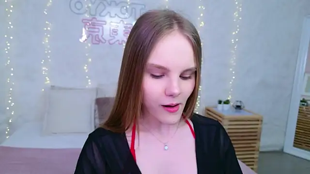 Snapshot of Lili_Lohan chatting on April 2026 05:02:02 AM Lili Lohan online show from April 2026 05:02:02 AM