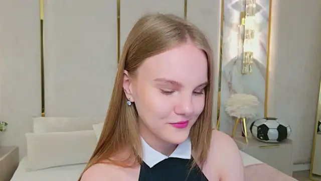 Snapshot of Lili_Lohan chatting on July 2026 05:11:02 AM Lili Lohan online show from July 2026 05:11:02 AM