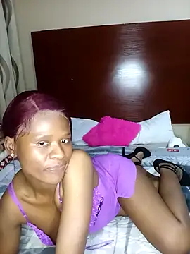 Snapshot of SweetMelodyXXX chatting on October 2025 01:50:02 AM SweetMelodyXXX online show from October 2025 01:50:02 AM