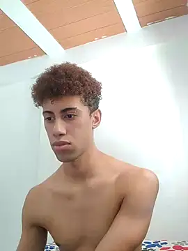 Snapshot of The_boy_good chatting on October 2025 08:18:01 PM The boy good online show from October 2025 08:18:01 PM