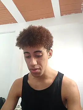 Snapshot of The_boy_good chatting on October 2025 06:20:01 PM The boy good online show from October 2025 06:20:01 PM