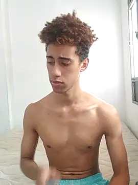 Snapshot of The_boy_good chatting on October 2025 06:32:02 PM The boy good online show from October 2025 06:32:02 PM