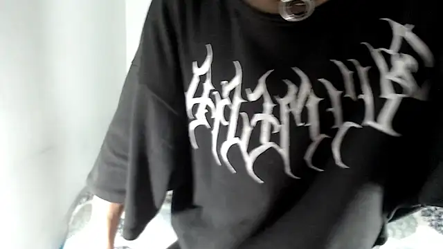 Kuregari xs online show from December 2025 01:43:02 AM