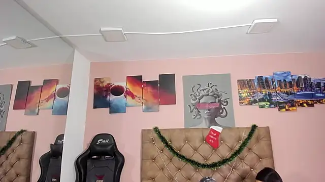 scarlett vex online show from December 2025 09:43:02 PM