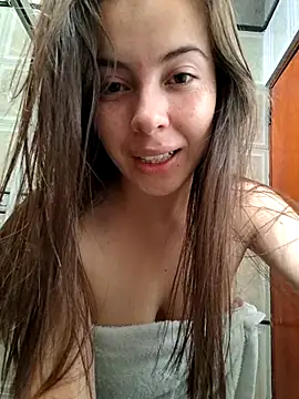 Snapshot of EmmaValencia_ chatting on November 2025 03:14:02 PM EmmaValencia online show from November 2025 03:14:02 PM