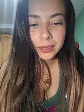 Snapshot of EmmaValencia_ chatting on January 2026 04:17:01 AM EmmaValencia online show from January 2026 04:17:01 AM