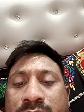 Snapshot of SlipperyRebound0 chatting on April 2026 05:10:02 PM SlipperyRebound0 online show from April 2026 05:10:02 PM