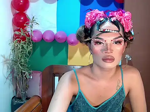 Snapshot of amandareddragon chatting on February 2026 01:53:02 AM amandareddragon online show from February 2026 01:53:02 AM