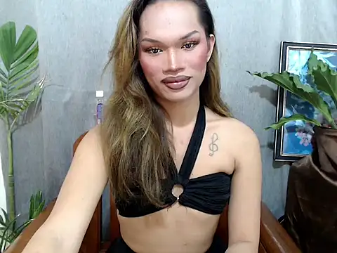 Snapshot of amandareddragon chatting on April 2026 05:33:01 PM amandareddragon online show from April 2026 05:33:01 PM