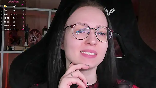 Snapshot of power_robynn chatting on April 2026 11:08:01 AM power robynn online show from April 2026 11:08:01 AM