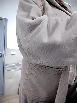 sexyguenda online show from October 2025 06:39:01 PM