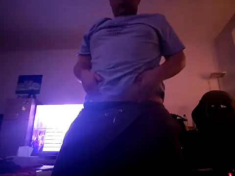 stivi2526 online show from December 2025 09:43:02 PM