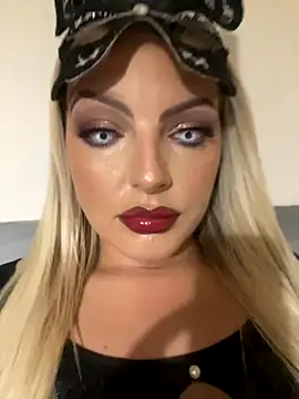 Diamondxoxx online show from October 2025 08:10:01 PM