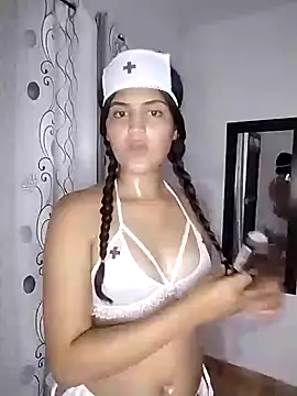 Valery Margie online show from November 2025 07:51:01 AM